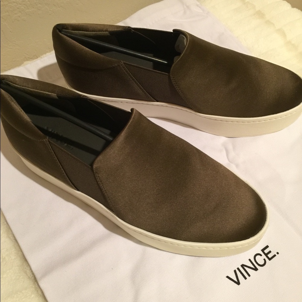 NWT Vince Warren Sneakers